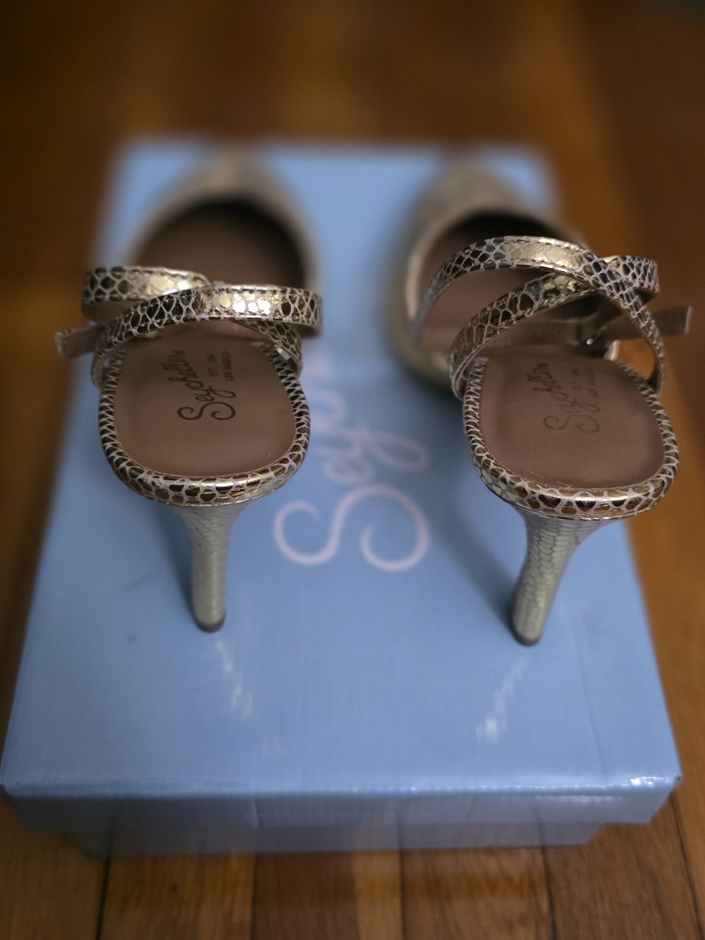 Seychelles Leather Metallic Gold Textured Slingback Heels - Picture 5 of 5